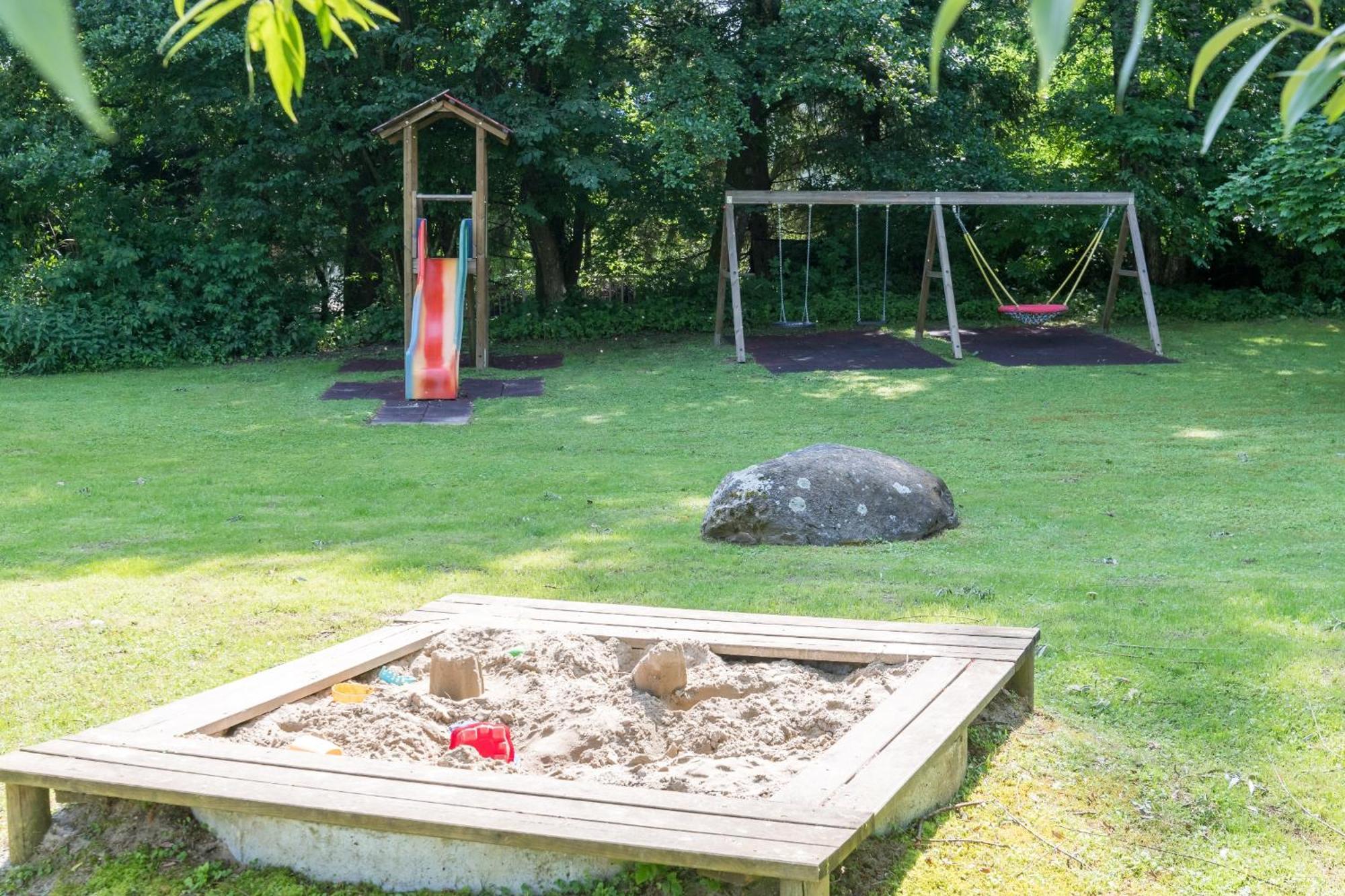 Mooki Loft&Lake Ossiacher See Gerlitzen Own Beach Villach Eksteriør billede